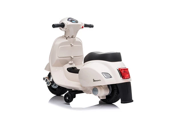 Electrische Vespa Scooter Creme 5 Electrische Vespa Scooter Creme - Afbeelding 3