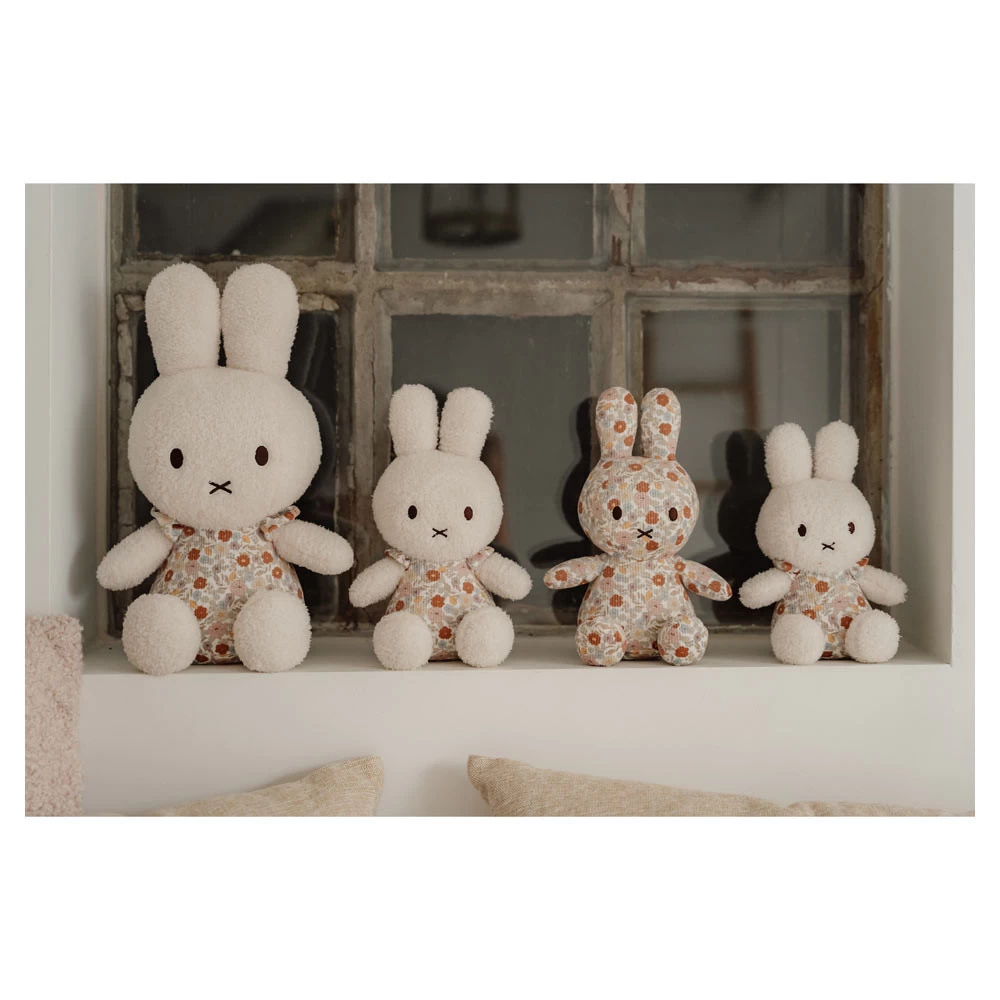 TiAmo Nijntje X Little Dutch Vintage Little Flowers Knuffel All Over 35cm 4 TiAmo Nijntje X Little Dutch Vintage Little Flowers Knuffel All Over 35cm - Afbeelding 2